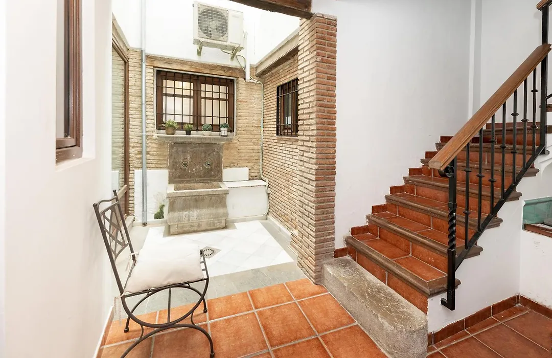 Piso en centro histórico frente Alhambra-1