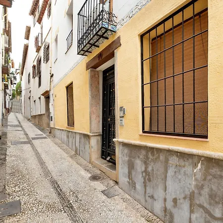 Piso en centro histórico frente Alhambra-3